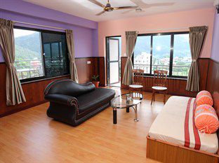 Ranss Apartment Pokhara Esterno foto